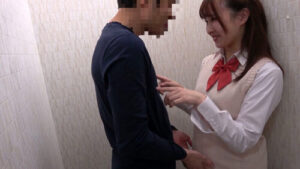 兩人進廁所除了性愛還能做什麼？現代女高中生的廁所快速性愛預設值 1