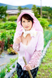 住在鄉下的豐滿媽媽 8小時