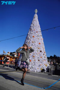 和被甩的前女友重逢，她變得更可愛了，我按捺不住邀她去汽車旅館，竟然答應了，整晚瘋狂中出