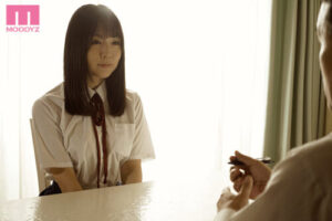 重逢舊日黯淡教導生，竟已蛻變為美麗人妻…被丈夫背叛的她，被誘惑後被反覆中出 蕾蕾