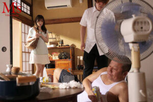 被淫蕩大叔的春藥迷幻性交玩壞的美女家教 五日市芽依