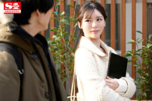 只要一推就百分百能上手的溫柔鋼琴老師 密著一對一課程 黑島玲衣