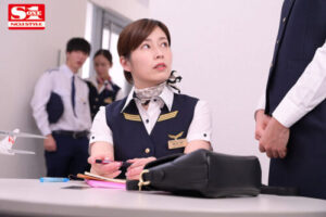 被撤銷飛行勤務的空姐淪為富豪的肉奴 奧田咲